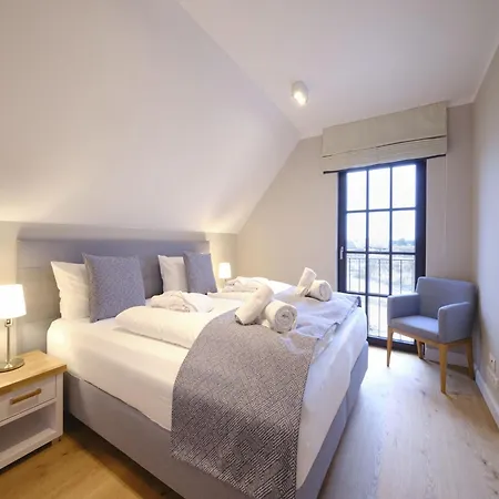 Reetland Am - Luxusplus Reetdachvilla Mit 4 Schlafzimmern, Sauna Und Kamin G15 Ferienhaus *