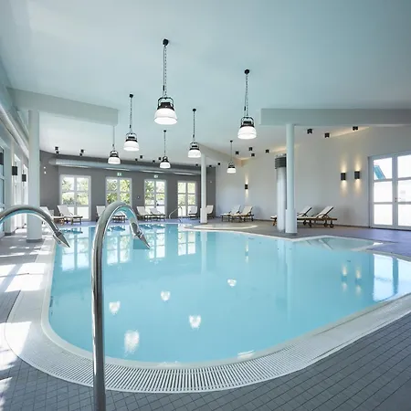 Reetland Am - Luxusplus Reetdachvilla Mit 4 Schlafzimmern, Sauna Und Kamin G15 Ferienhaus Dranske