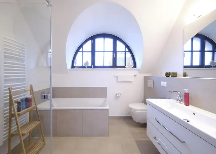 펜션 Reetland Am - Luxusplus Reetdachvilla Mit 4 Schlafzimmern, Sauna Und Kamin G15